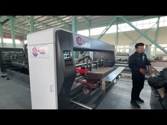 De golfmachine van de Kartondoos