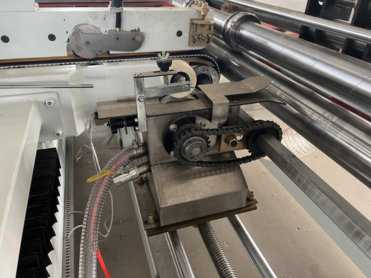 Veilige kartonnen doos nietmachine met nieten van 1-5 mm