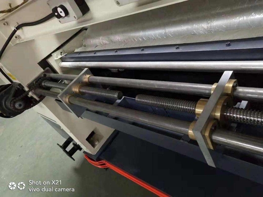 PLC-machine voor het maken van fluitengolfkartonnen dozen